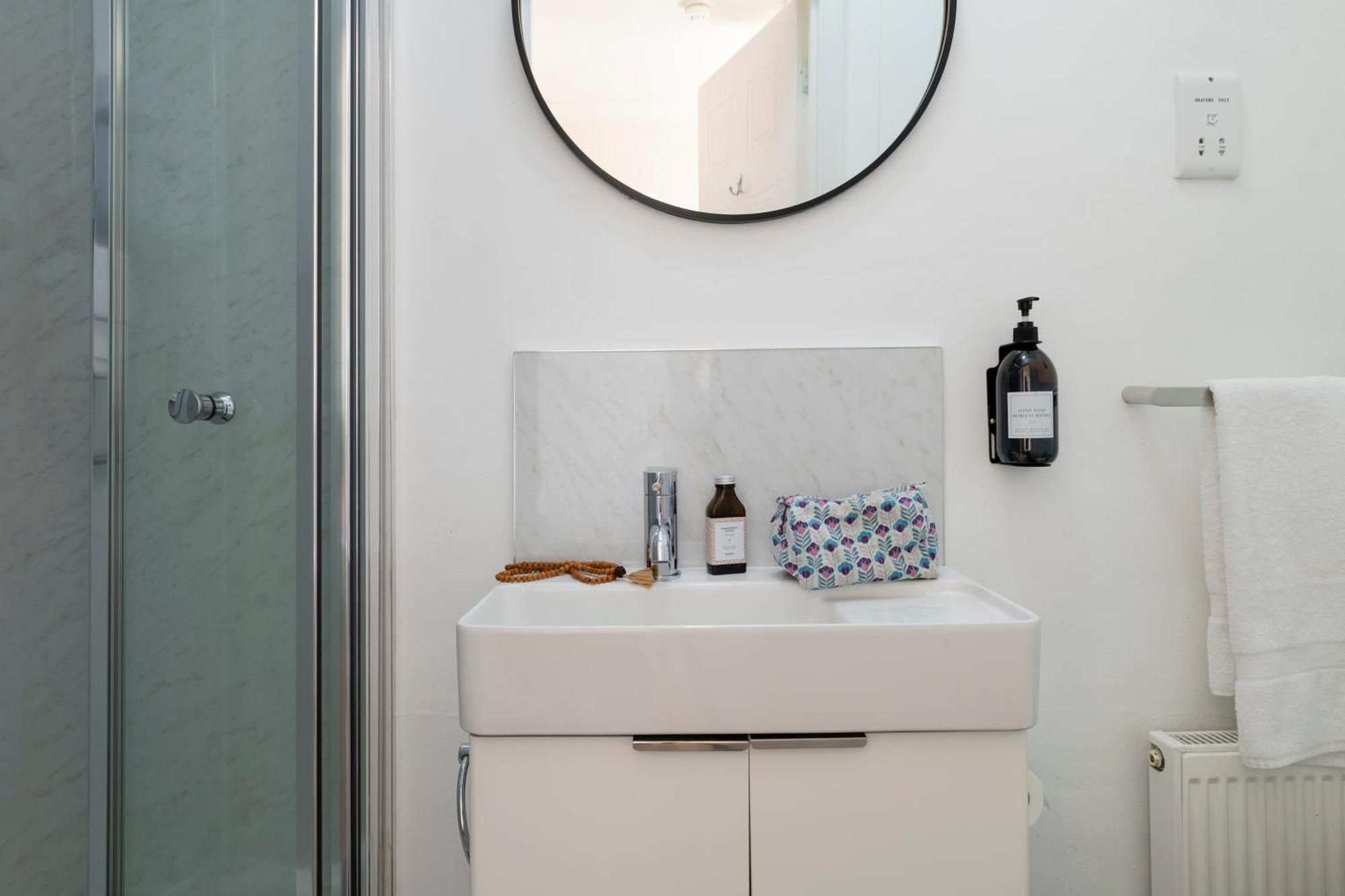 Morleys Rooms - Located In The Heart Of Hurstpierpoint By Huluki Sussex Stays Εξωτερικό φωτογραφία